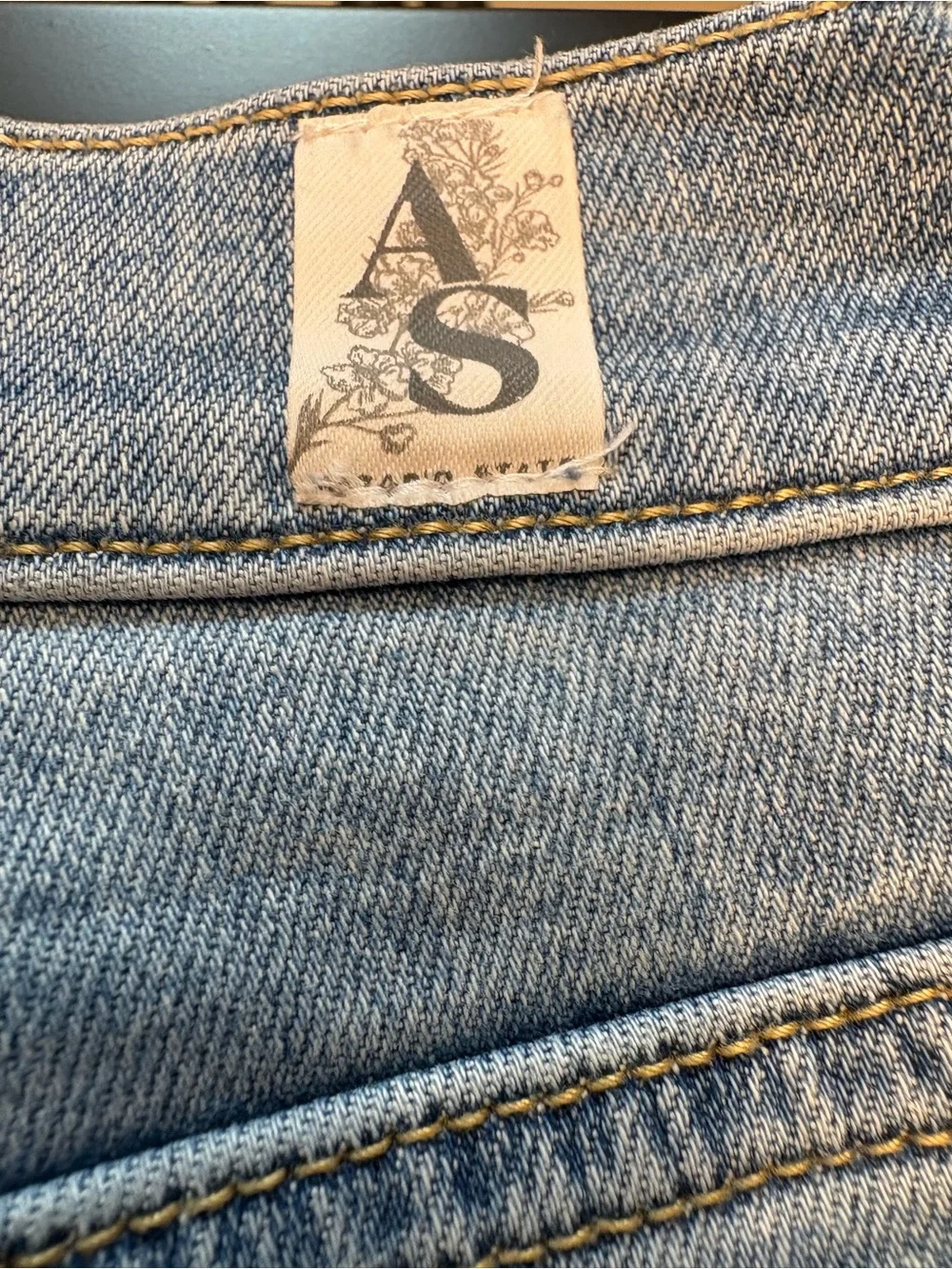 Altar'd State Light Blue Distressed Cropped Jeans - Picture 7 of 12